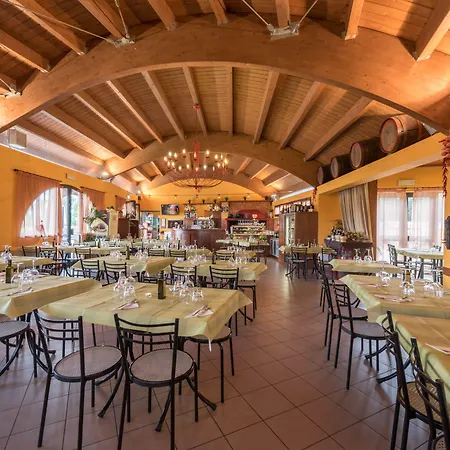 Campingplatz Village Il Poggetto 3*