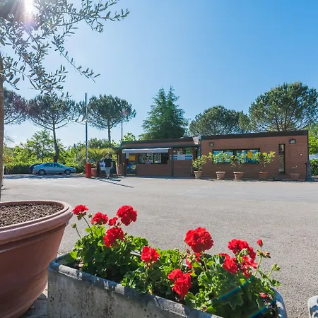 Campingplatz Village Il Poggetto 3*